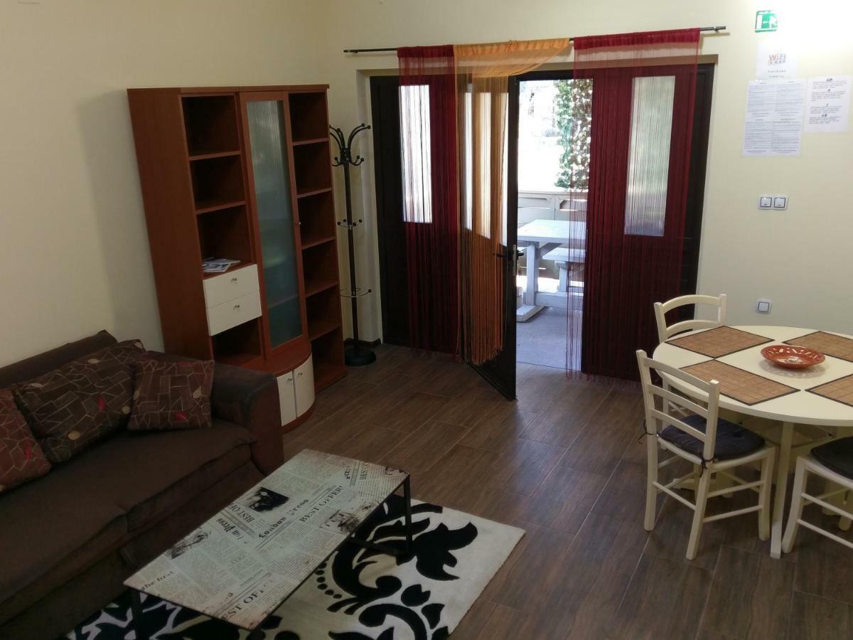 Apartments Ingrid Novigrad Istria Eksteriør bilde